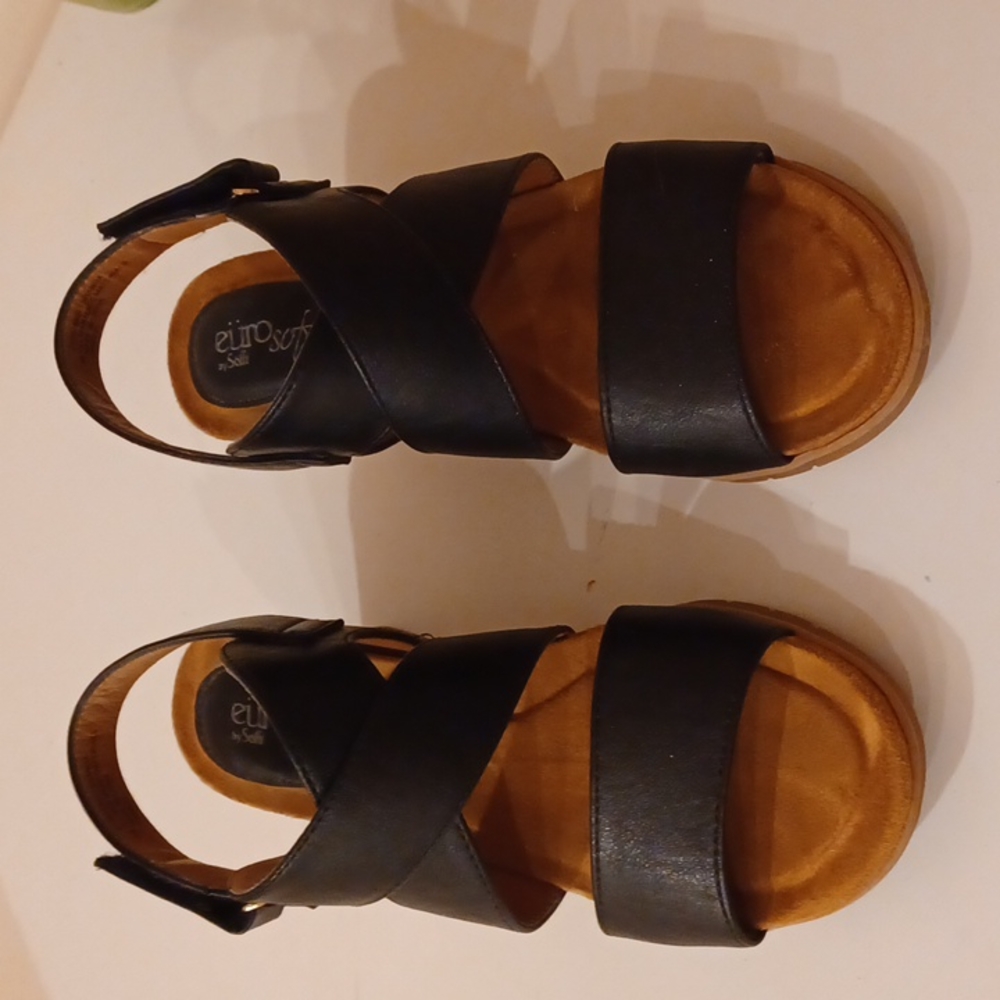Eurosoft by Sofft criss cross wedge sandals